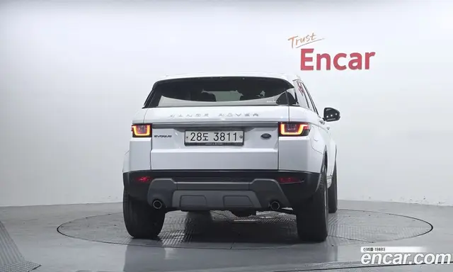Land Rover Range Rover Evoque 2018 2.0 автомат (гидро), миниатюра 4 Land Rover Range Rover Evoque 2018 2.0 автомат (гидро), миниатюра 4