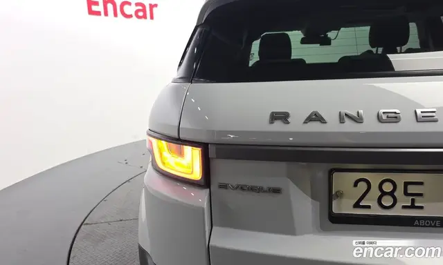Land Rover Range Rover Evoque 2018 2.0 автомат (гидро), миниатюра 9 Land Rover Range Rover Evoque 2018 2.0 автомат (гидро), миниатюра 9