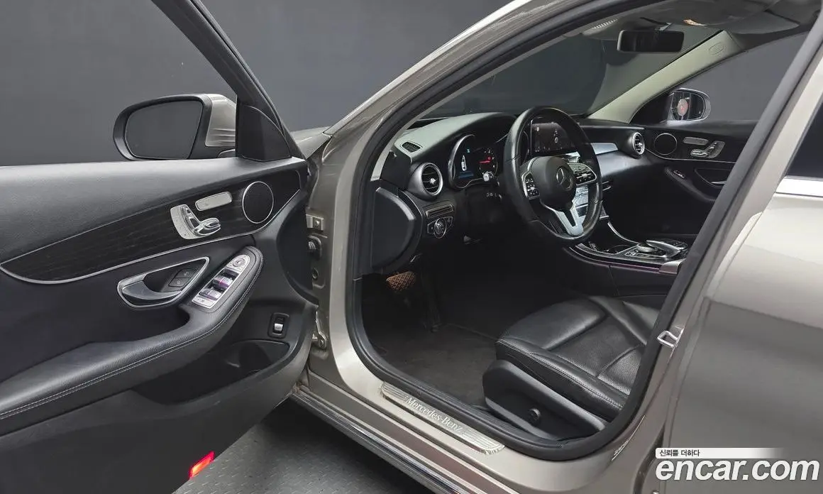 Mercedes-Benz C-Class 2019 1.9 автомат (гидро), фото 13 Mercedes-Benz C-Class 2019 1.9 автомат (гидро), фото 13