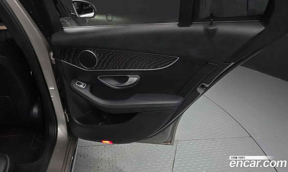 Mercedes-Benz C-Class 2019 1.9 автомат (гидро), фото 15 Mercedes-Benz C-Class 2019 1.9 автомат (гидро), фото 15