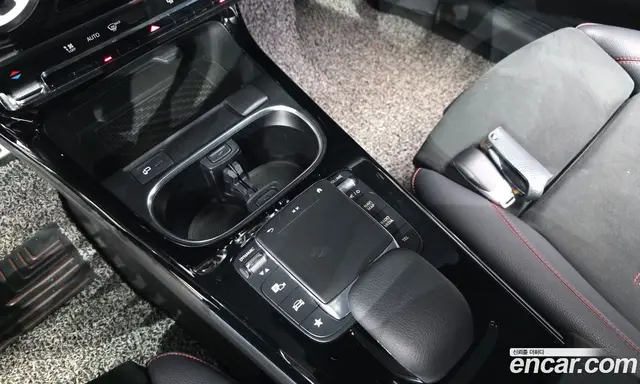 Mercedes-Benz CLA-Class 2020 2.0 автомат (гидро), миниатюра 12