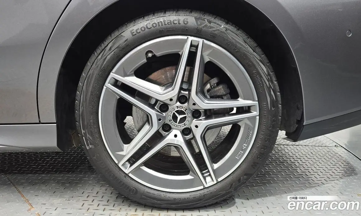 Mercedes-Benz CLA-Class 2024 2.0 автомат (гидро), фото 7