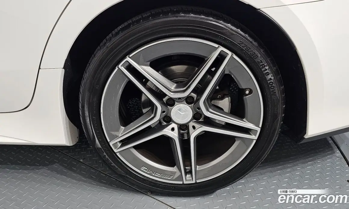 Mercedes-Benz CLS-Class 2019 1.9 автомат (гидро), фото 6