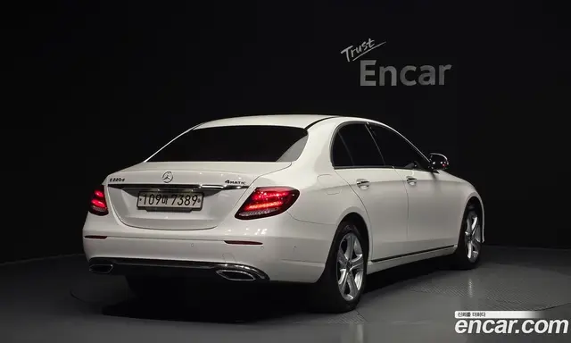 Mercedes-Benz E-Class 2017 1.9 автомат (гидро), миниатюра 2