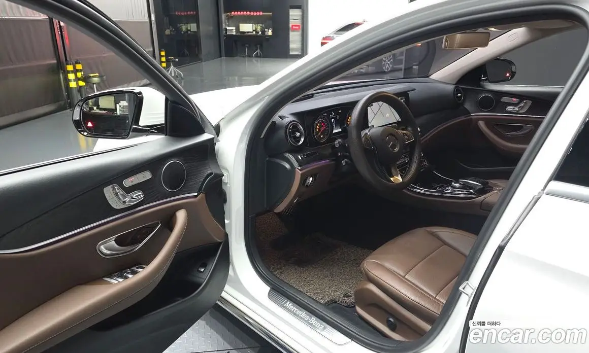 Mercedes-Benz E-Class 2017 1.9 автомат (гидро), фото 13