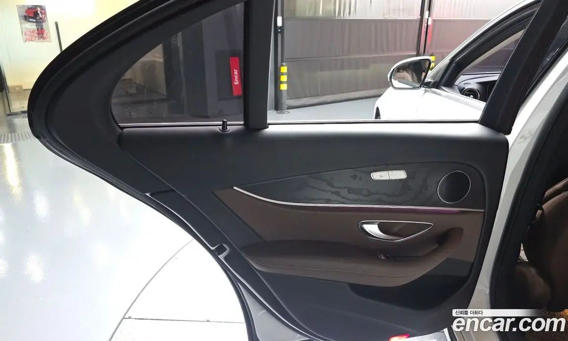Mercedes-Benz E-Class 2017 1.9 автомат (гидро), фото 15