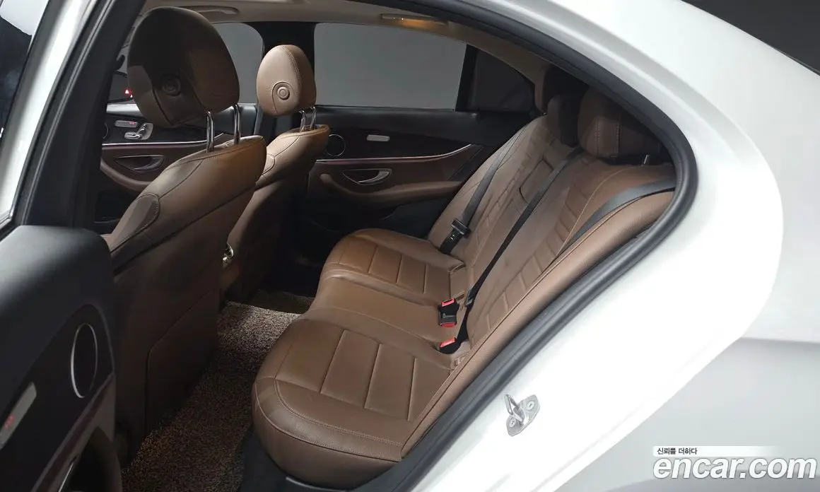Mercedes-Benz E-Class 2017 1.9 автомат (гидро), фото 16