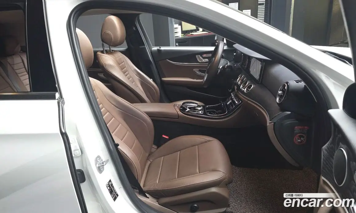 Mercedes-Benz E-Class 2017 1.9 автомат (гидро), фото 17