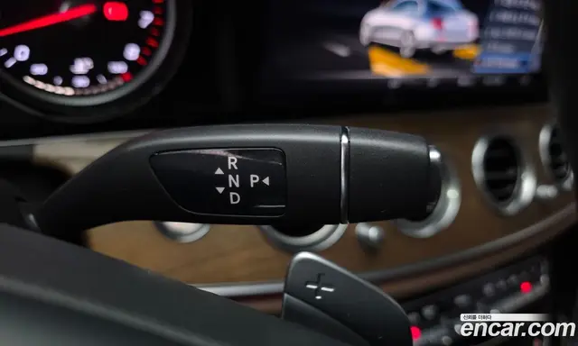 Mercedes-Benz E-Class 2017 2.0 автомат (гидро), миниатюра 11