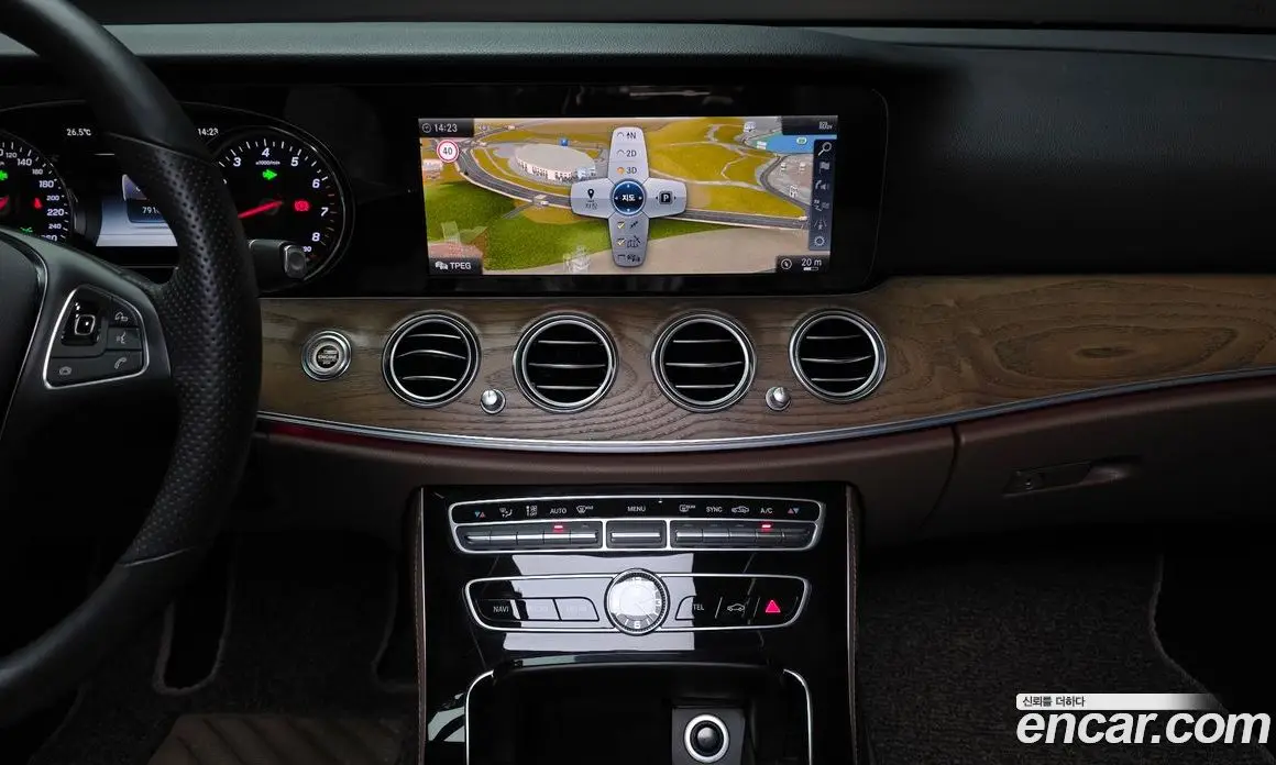 Mercedes-Benz E-Class 2017 2.0 автомат (гидро), фото 19