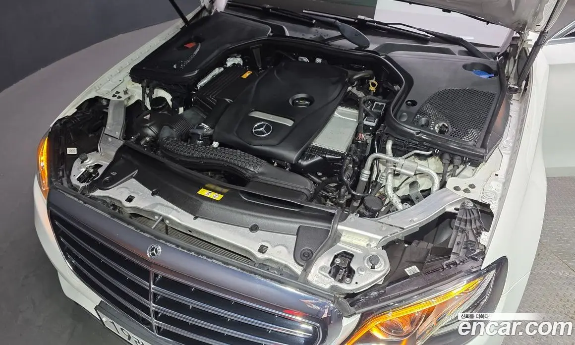 Mercedes-Benz E-Class 2017 2.0 автомат (гидро), фото 5