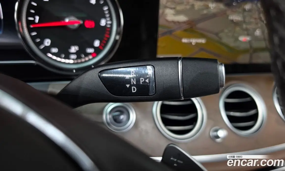 Mercedes-Benz E-Class 2018 1.9 автомат (гидро), фото 12