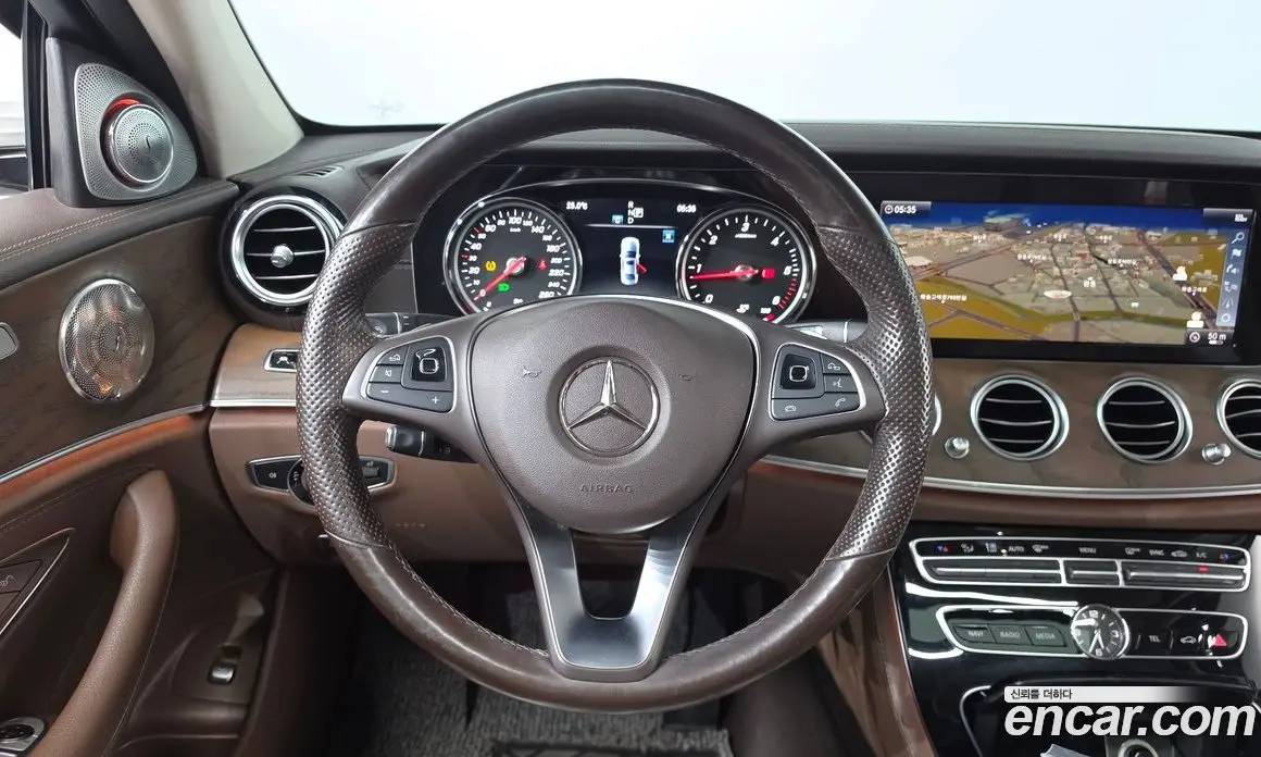 Mercedes-Benz E-Class 2018 1.9 автомат (гидро), фото 18