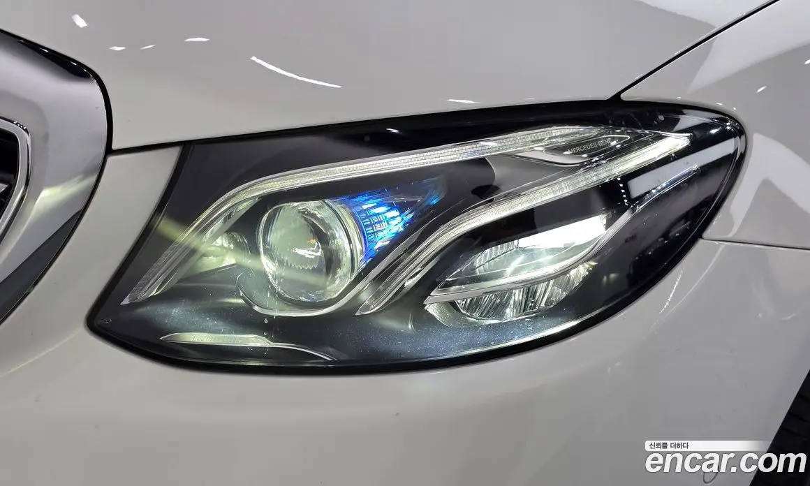 Mercedes-Benz E-Class 2018 1.9 автомат (гидро), фото 8