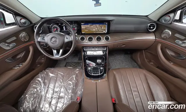 Mercedes-Benz E-Class 2018 1.9 автомат (гидро), миниатюра 10