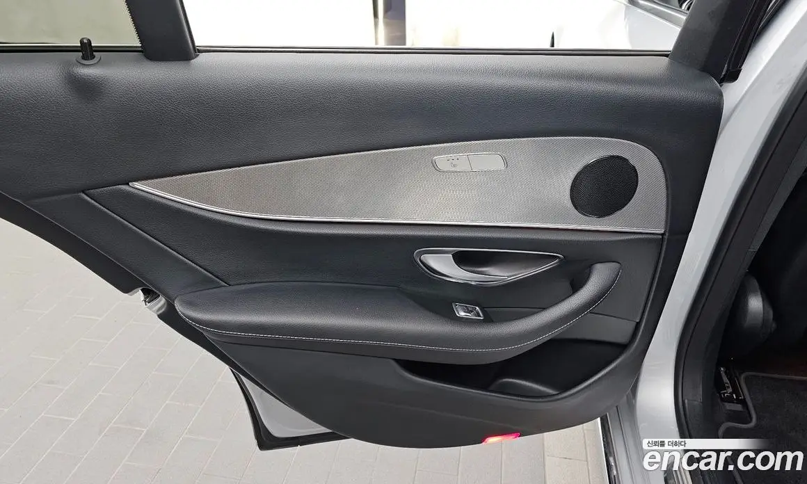 Mercedes-Benz E-Class 2018 2.0 автомат (гидро), фото 15