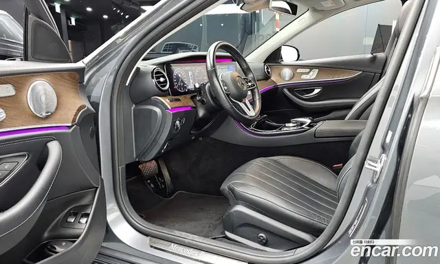 Mercedes-Benz E-Class 2020 2.0 автомат (гидро), миниатюра 12