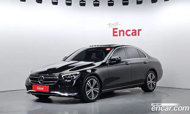 Mercedes-Benz E-Class, 2021, 71 565 км