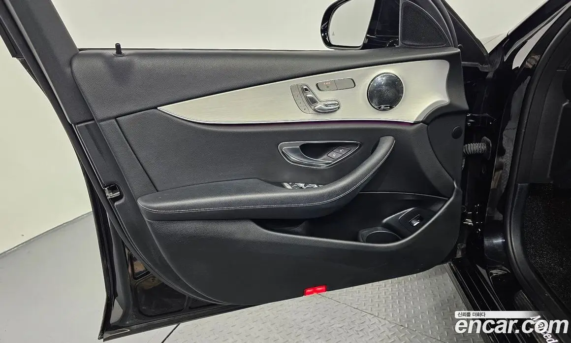 Mercedes-Benz E-Class 2021 2.0 автомат (гидро), фото 14