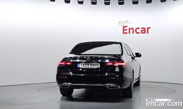 Mercedes-Benz E-Class 2021 2.0 автомат (гидро), миниатюра 4