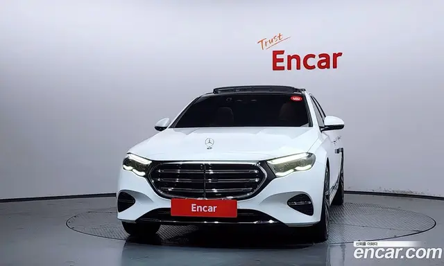Mercedes-Benz E-Class 2024 2.0 автомат (гидро), миниатюра 3