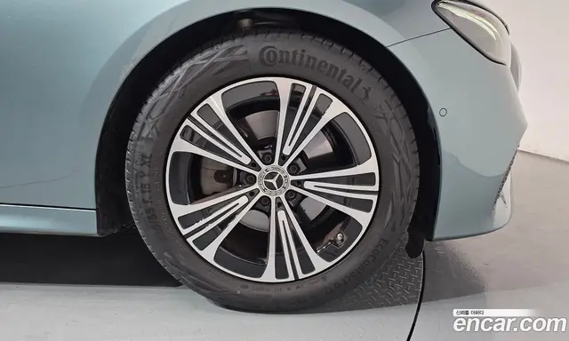Mercedes-Benz E-Class 2025 2.0 автомат (гидро), миниатюра 4