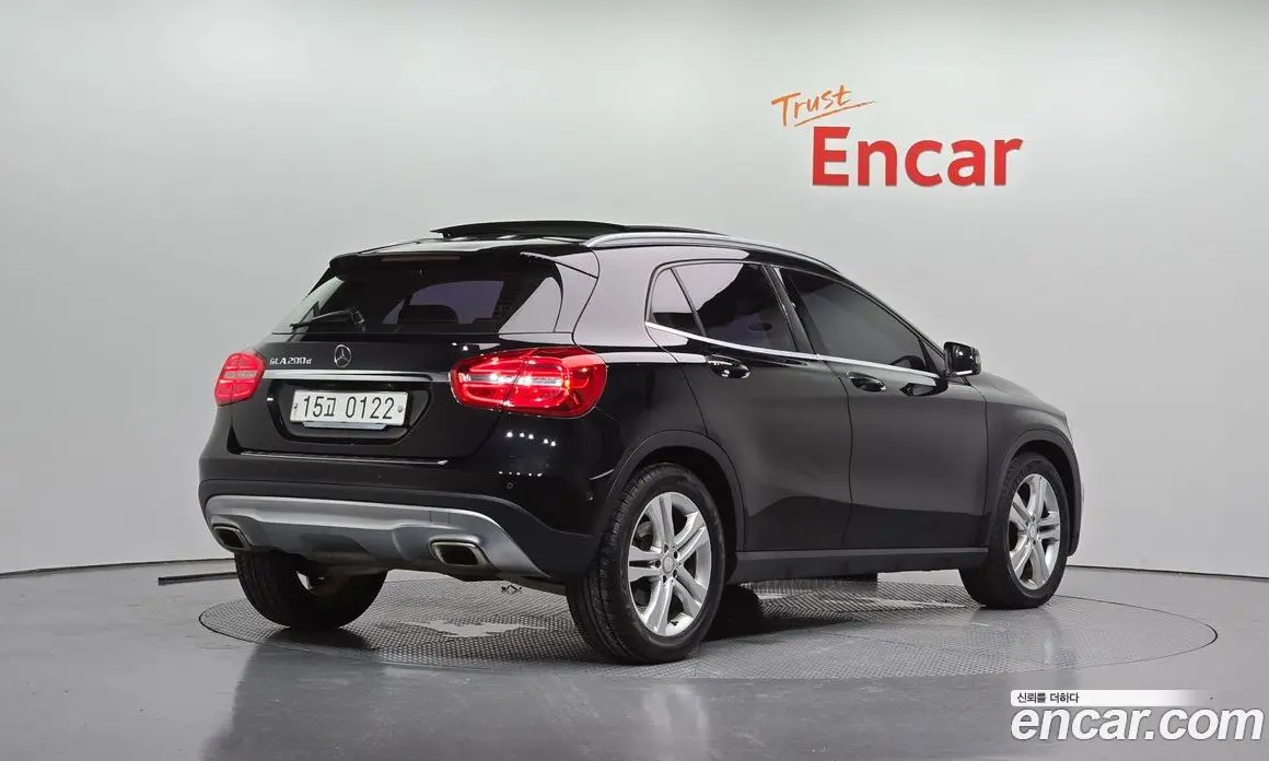 Mercedes-Benz GLA-Class 2016 2.1 автомат (гидро), фото 2 Mercedes-Benz GLA-Class 2016 2.1 автомат (гидро), фото 2