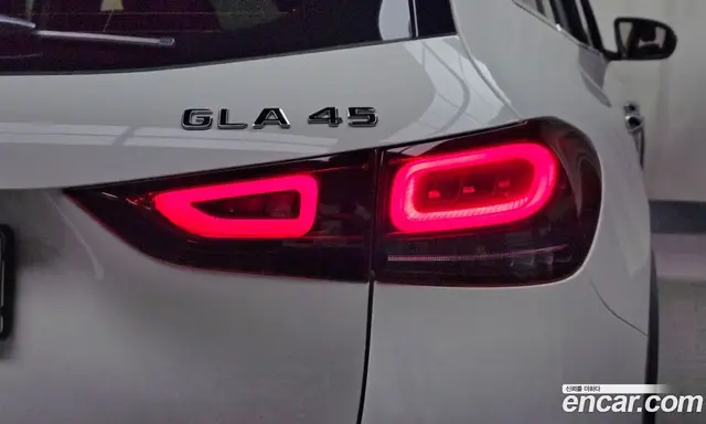 Mercedes-Benz GLA-Class 2022 2.0 автомат (гидро), миниатюра 8 Mercedes-Benz GLA-Class 2022 2.0 автомат (гидро), миниатюра 8