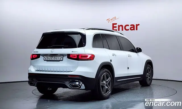 Mercedes-Benz GLB-Class 2020 2.0 автомат (гидро), миниатюра 2