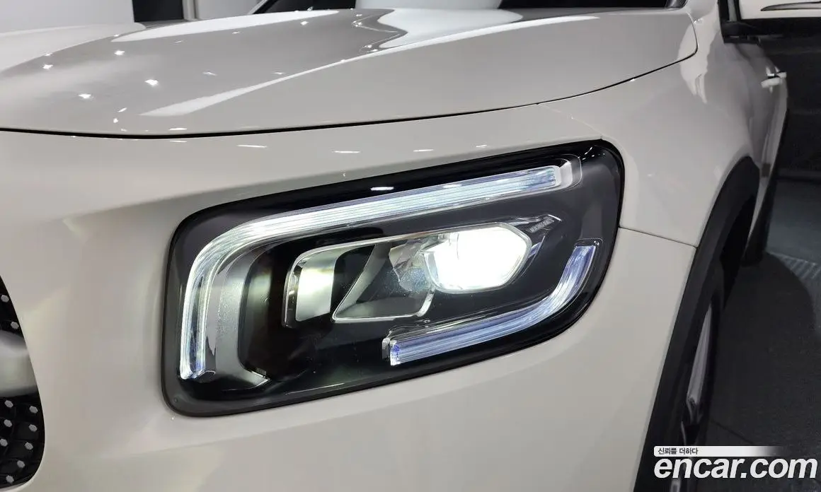 Mercedes-Benz GLB-Class 2020 2.0 автомат (гидро), фото 8
