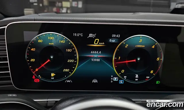 Mercedes-Benz GLE-Class 2021 2.9 автомат (гидро), миниатюра 11