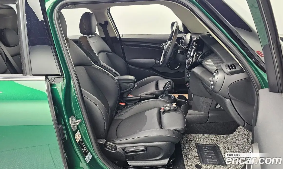 Mini Cooper 2020 1.5 автомат (гидро), фото 15