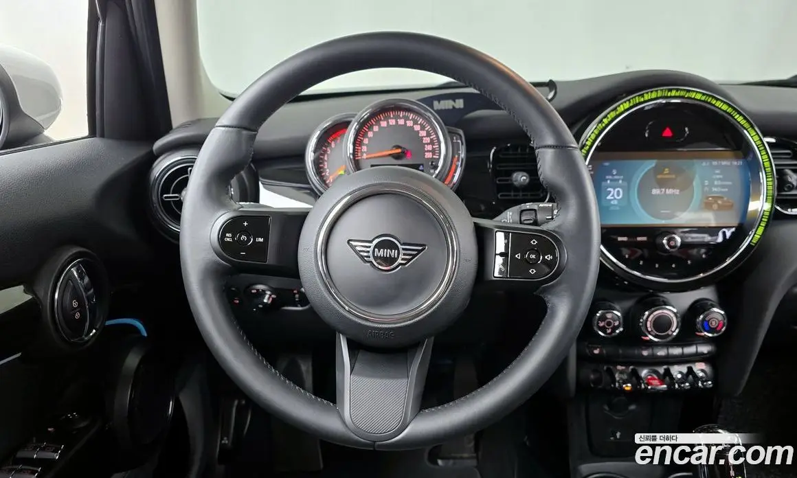 Mini Cooper 2022 1.5 автомат (гидро), фото 19