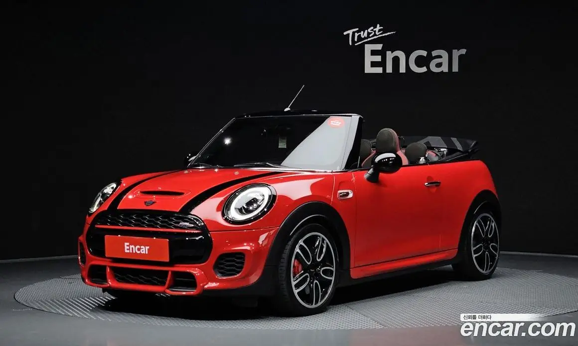 Mini Cooper Convertible 2019 2.0 автомат (гидро), фото 1 Mini Cooper Convertible 2019 2.0 автомат (гидро), фото 1