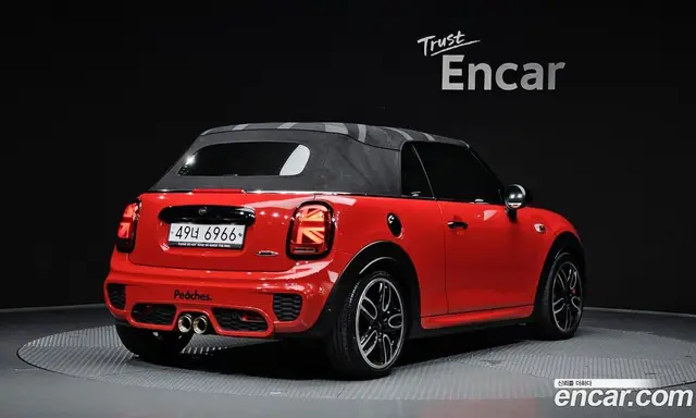 Mini Cooper Convertible 2019 2.0 автомат (гидро), миниатюра 2 Mini Cooper Convertible 2019 2.0 автомат (гидро), миниатюра 2