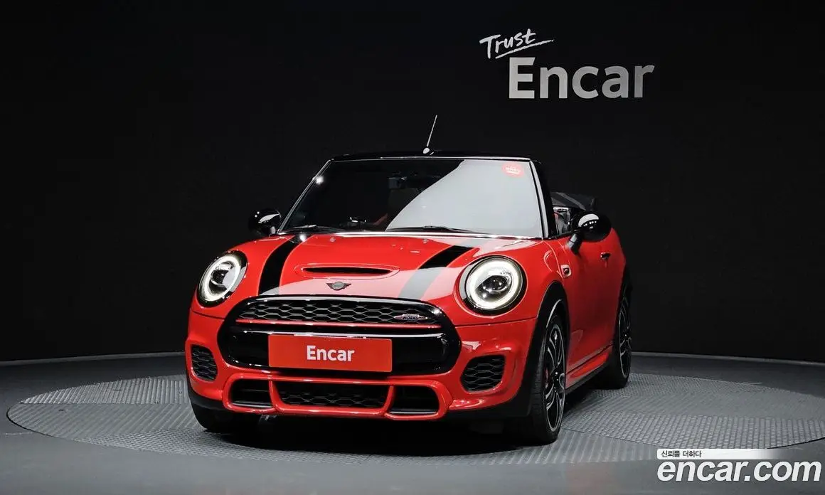 Mini Cooper Convertible 2019 2.0 автомат (гидро), фото 3 Mini Cooper Convertible 2019 2.0 автомат (гидро), фото 3