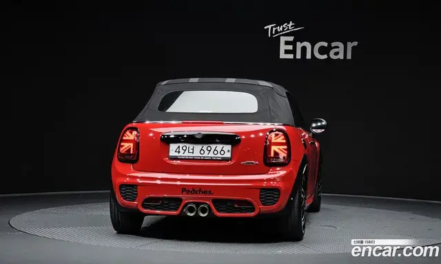 Mini Cooper Convertible 2019 2.0 автомат (гидро), миниатюра 4 Mini Cooper Convertible 2019 2.0 автомат (гидро), миниатюра 4