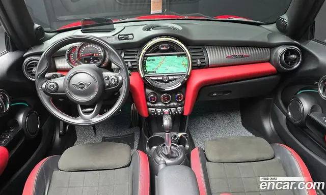 Mini Cooper Convertible 2019 2.0 автомат (гидро), миниатюра 10 Mini Cooper Convertible 2019 2.0 автомат (гидро), миниатюра 10