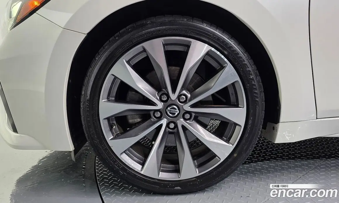 Nissan Maxima 2019 3.5 автомат (гидро), фото 5