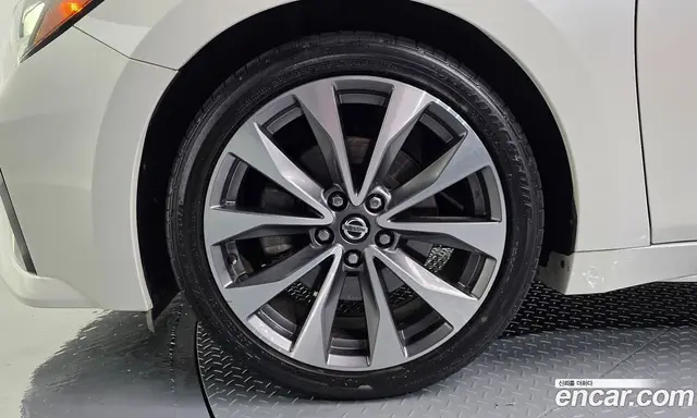 Nissan Maxima 2019 3.5 автомат (гидро), миниатюра 5
