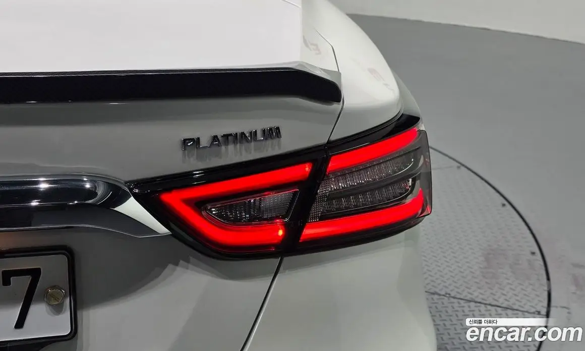 Nissan Maxima 2019 3.5 автомат (гидро), фото 9