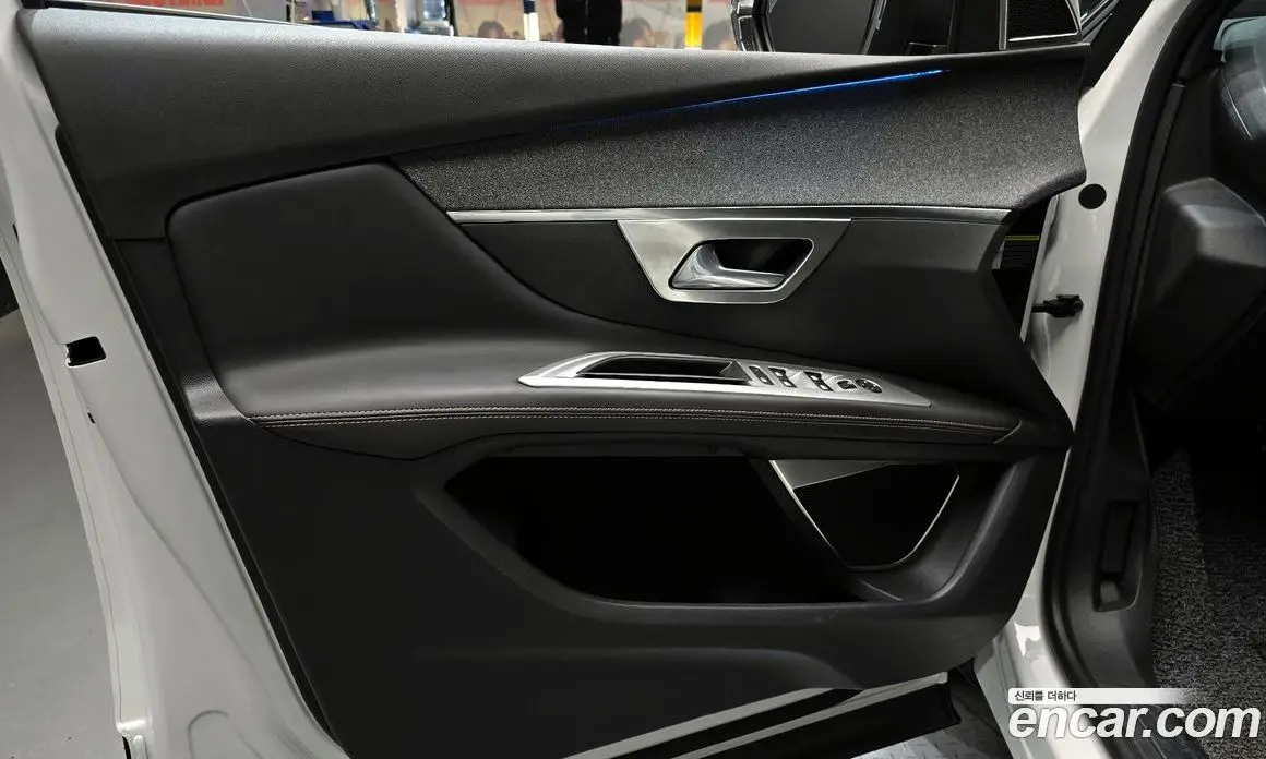 Peugeot 3008 2018 1.6 автомат (гидро), фото 14 Peugeot 3008 2018 1.6 автомат (гидро), фото 14