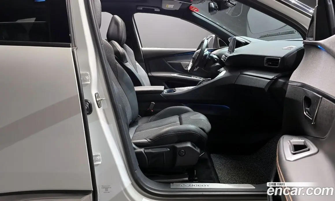 Peugeot 3008 2018 1.6 автомат (гидро), фото 16 Peugeot 3008 2018 1.6 автомат (гидро), фото 16