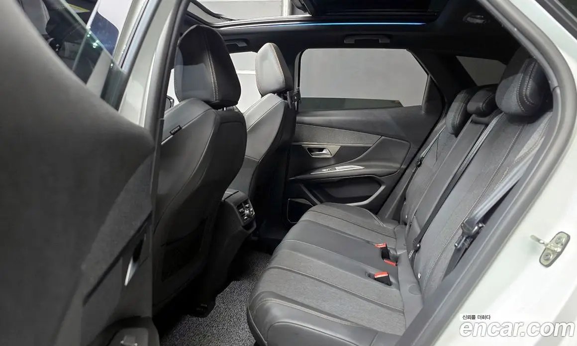 Peugeot 3008 2018 1.6 автомат (гидро), фото 18 Peugeot 3008 2018 1.6 автомат (гидро), фото 18
