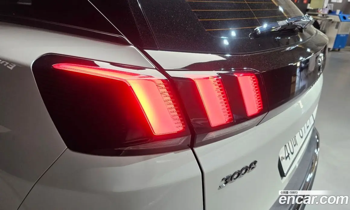 Peugeot 3008 2018 1.6 автомат (гидро), фото 9 Peugeot 3008 2018 1.6 автомат (гидро), фото 9