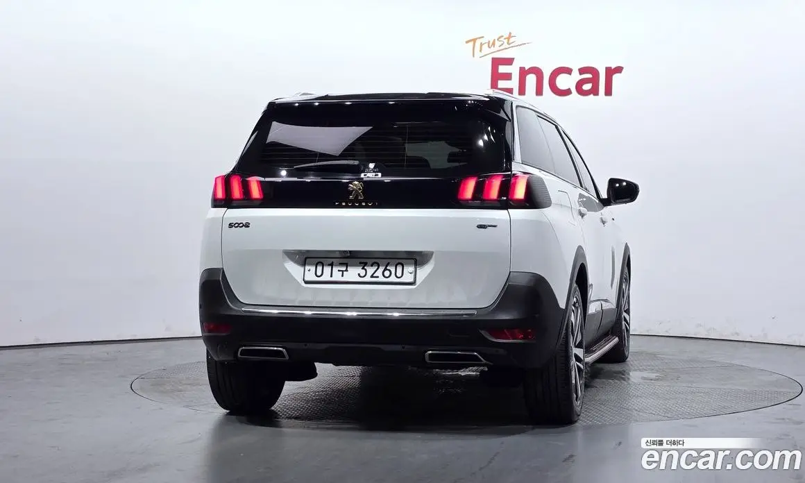 Peugeot 5008 2018 2.0 автомат (гидро), фото 4
