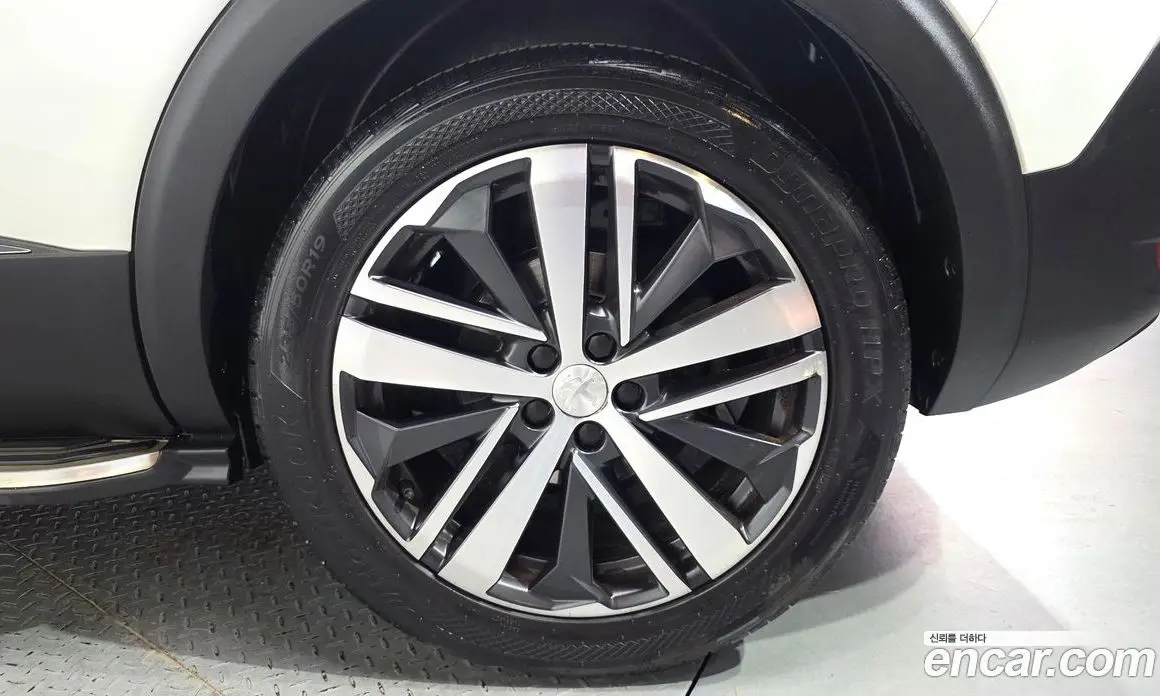 Peugeot 5008 2018 2.0 автомат (гидро), фото 7