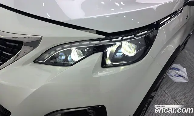 Peugeot 5008 2018 2.0 автомат (гидро), миниатюра 8