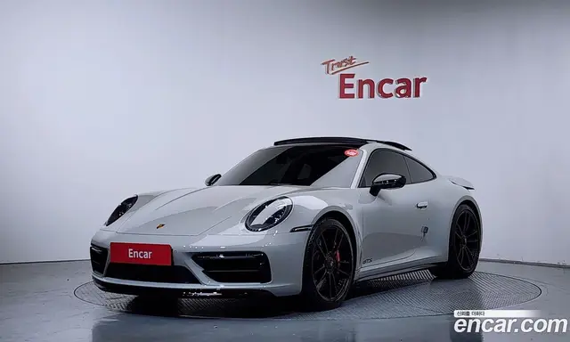 Porsche 911, 2022, 28 691 км