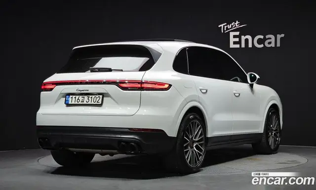 Porsche Cayenne 2019 3.0 автомат (гидро), миниатюра 2